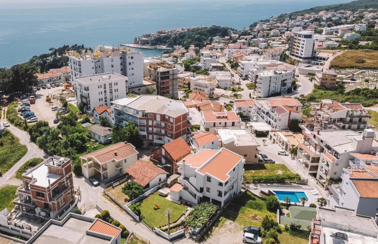 Apartments Radosevic Улцин Екстериор снимка