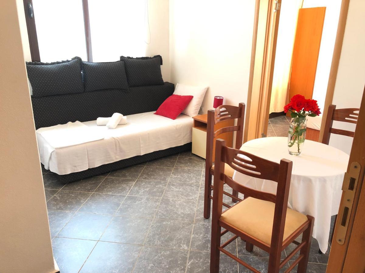 Apartments Radosevic Улцин Екстериор снимка