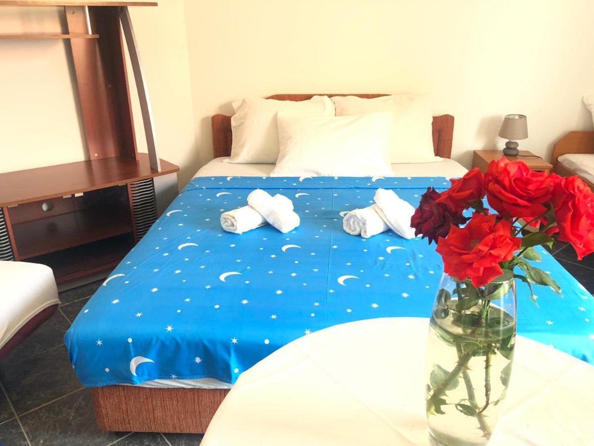 Apartments Radosevic Улцин Екстериор снимка